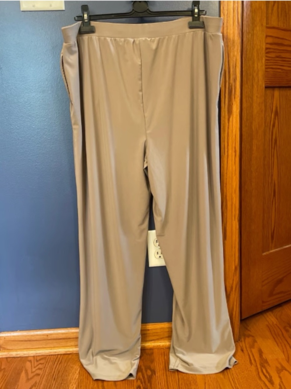 Susan Graver Pants - Picture 2 of 3